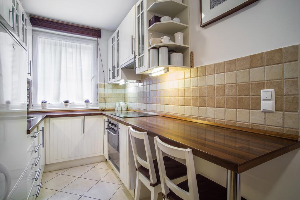 Lovely Corvin Apartment Budapest Eksteriør billede